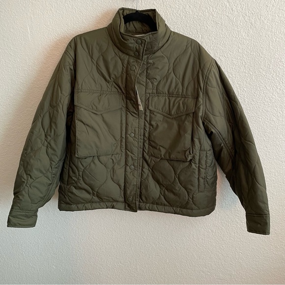 NWT Oak + Fort Quilted Oversized Olive Green Jacket - Picture 3 of 4